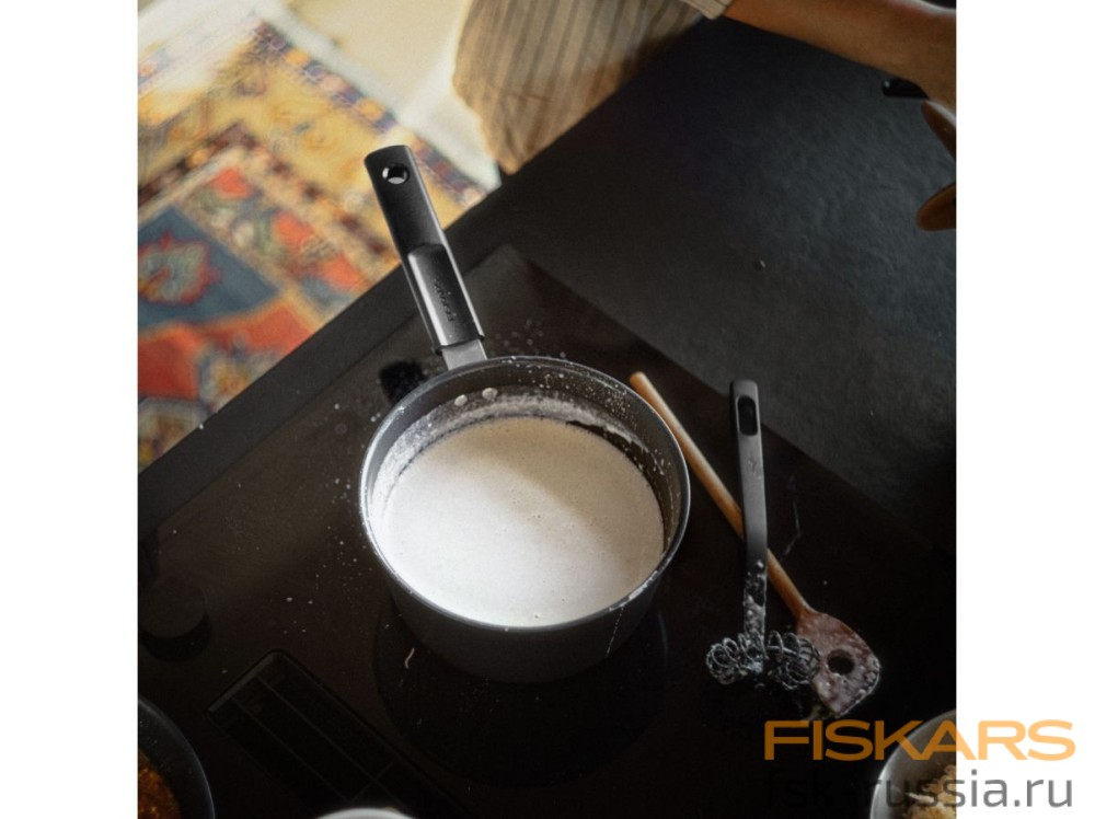 Соусник с крышкой Fiskars Hard Face 2,5 л