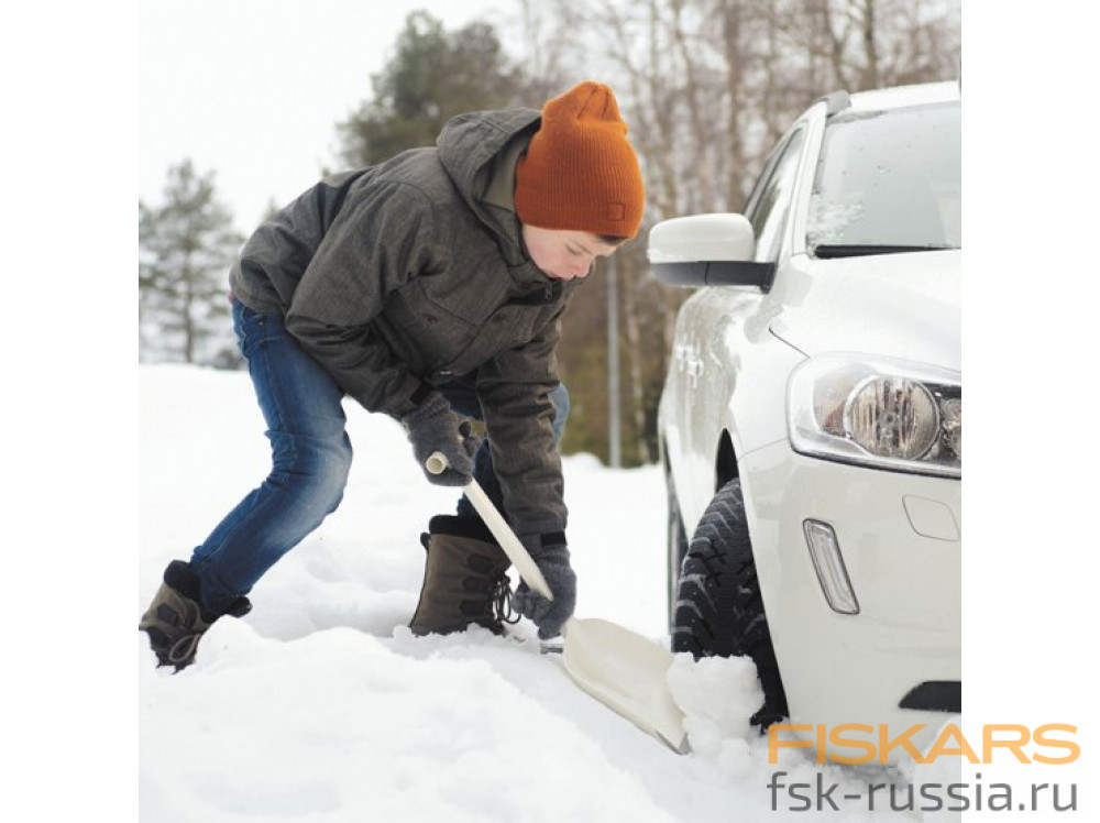 Лопата для автомобиля Fiskars SnowXpert™
