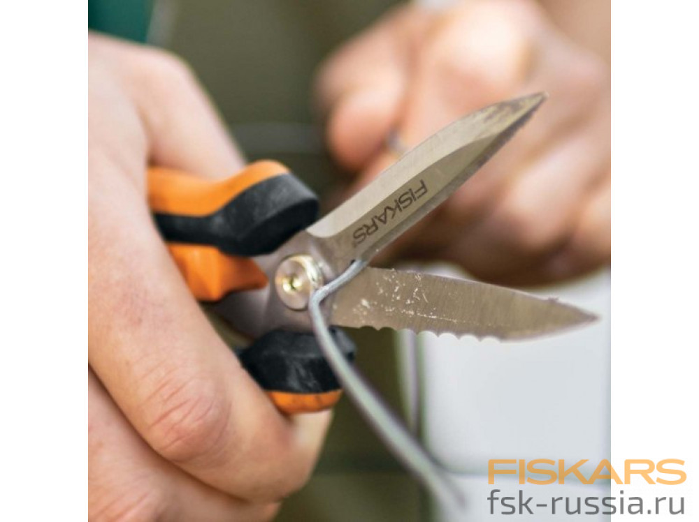 Ножницы многофункциональные Fiskars Solid™ SP320
