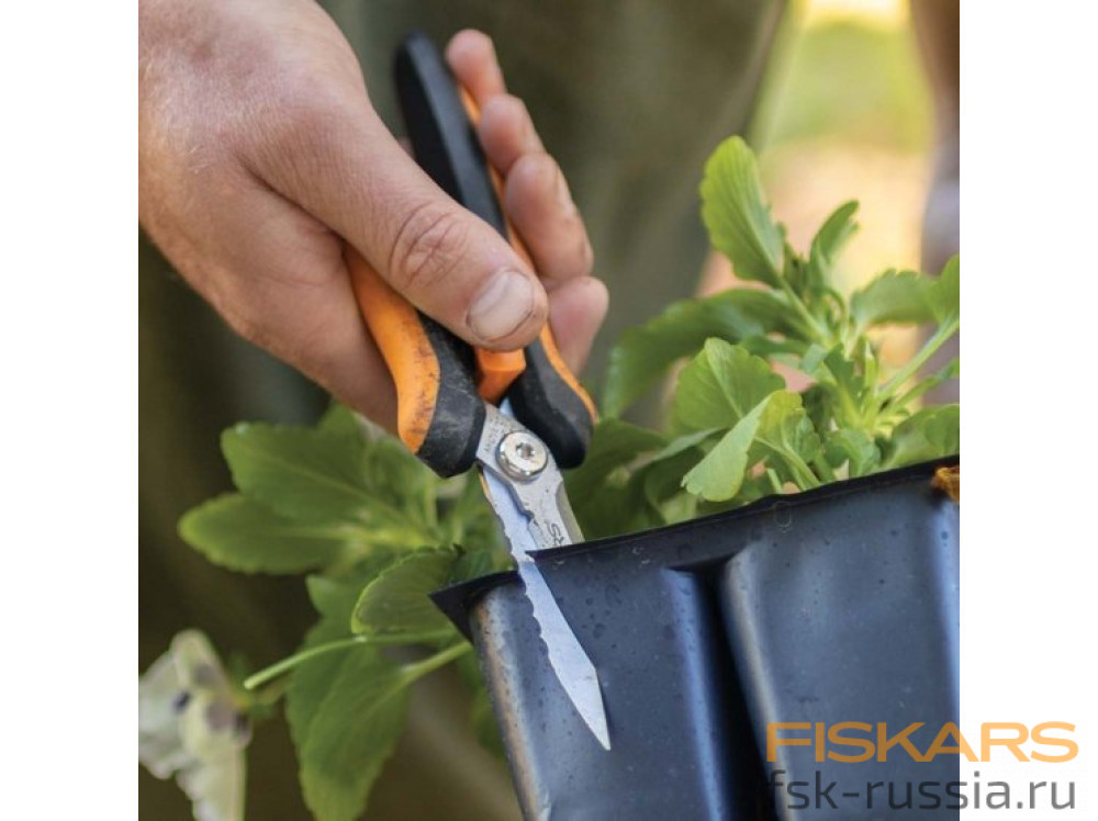 Ножницы многофункциональные Fiskars Solid™ SP320